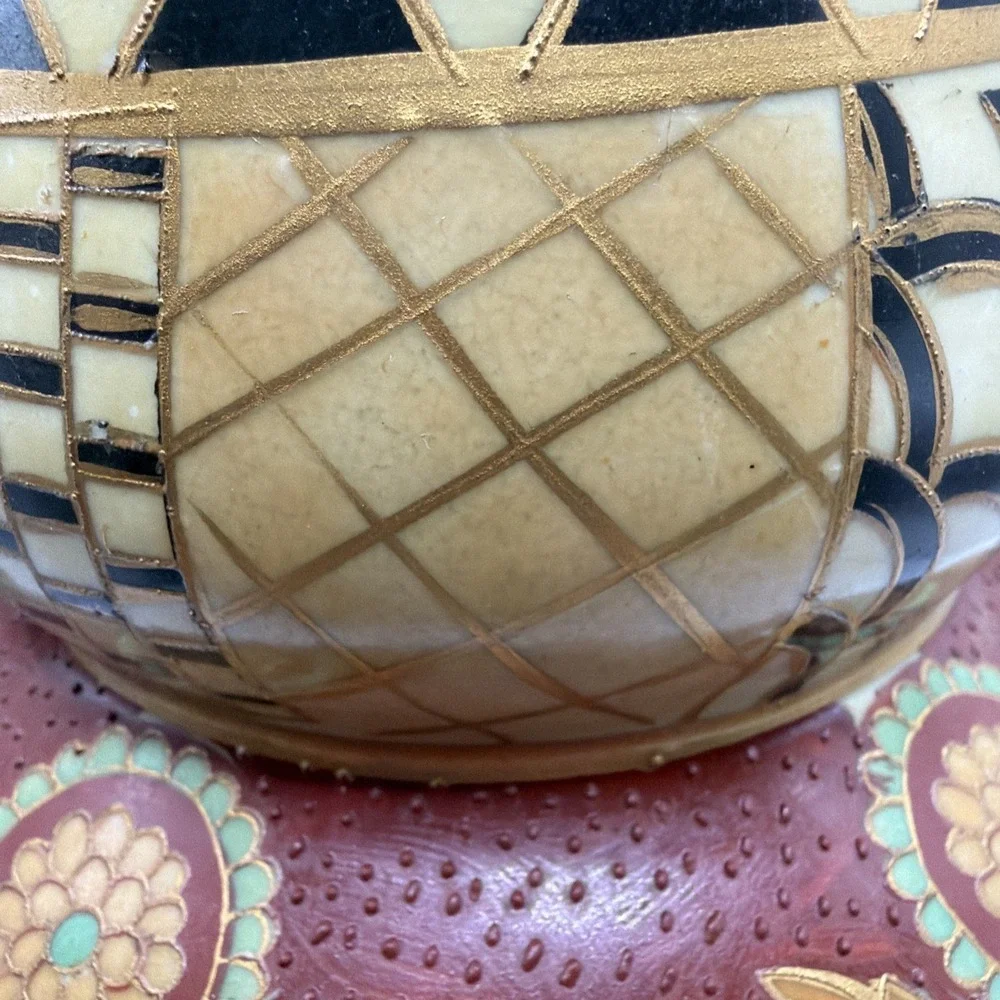 Vintage Formalities by Baum Bros Porcelain Hand Painted Vase Gold‎ Trim